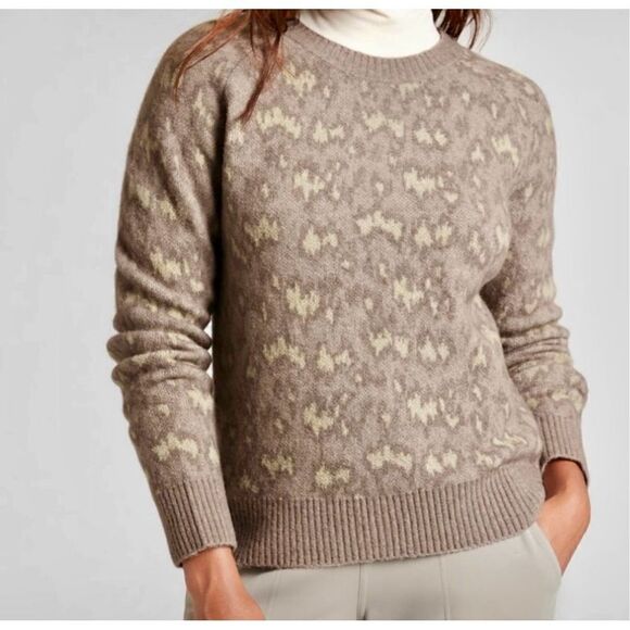 Athleta Hawthorn Textured Crew Sweater size Medium Merino Wool Blend Gray Cream - Picture 1 of 8